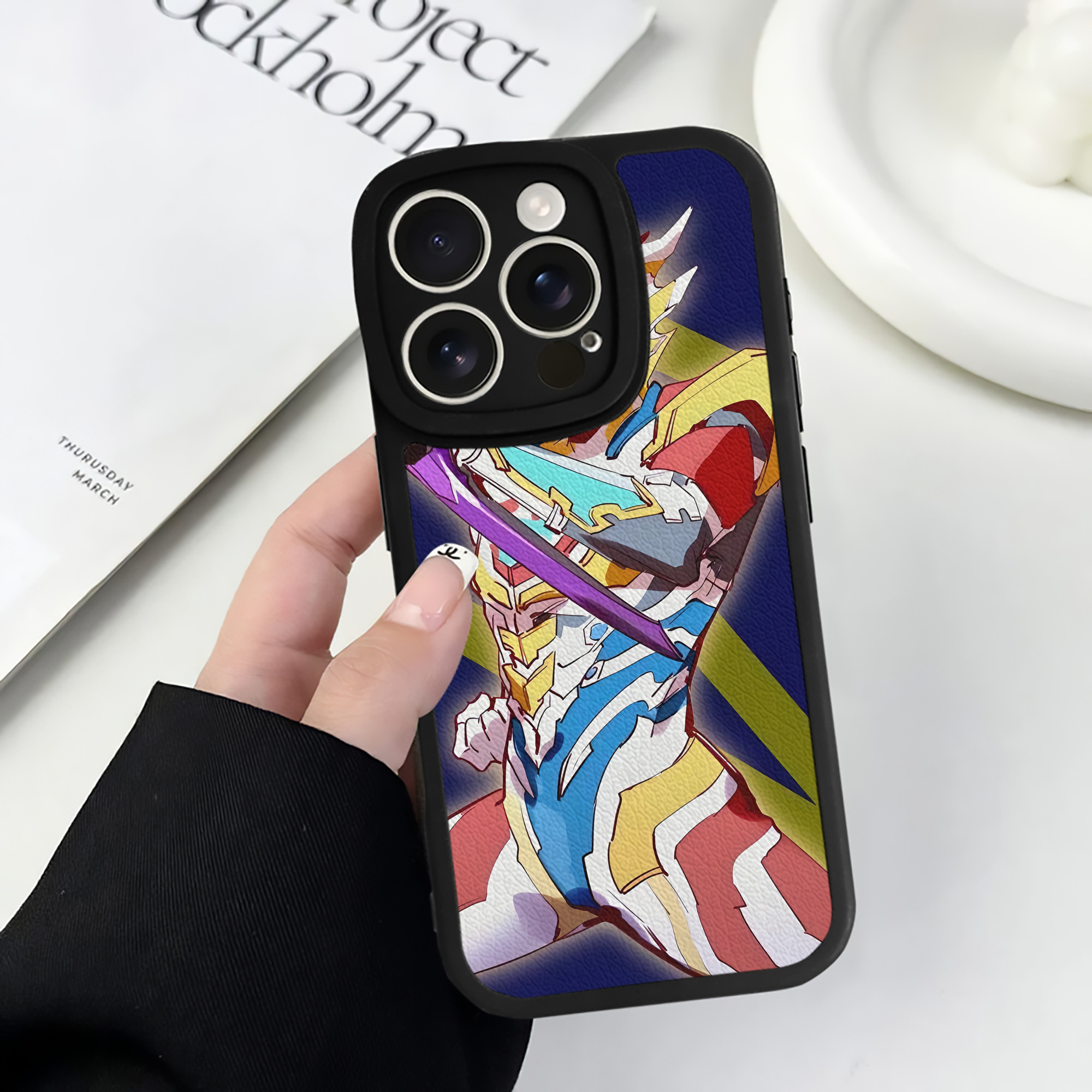 （画像用） ウルトラマン Ultraman 【iPhone 16シリーズ対応】シリコンスマホケース（レザー調） 材質：シリコン